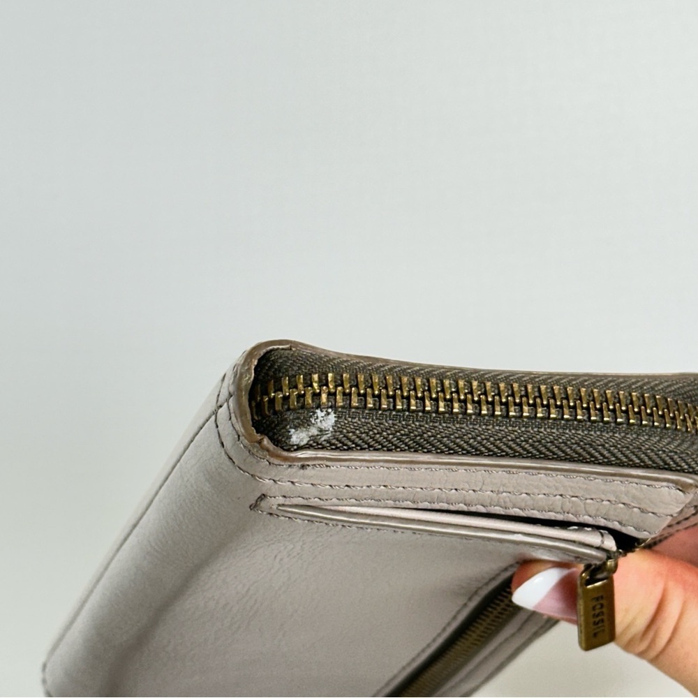 Fossil Wristlet Wallet Zip Around Leather Beige - Picture 8 of 13